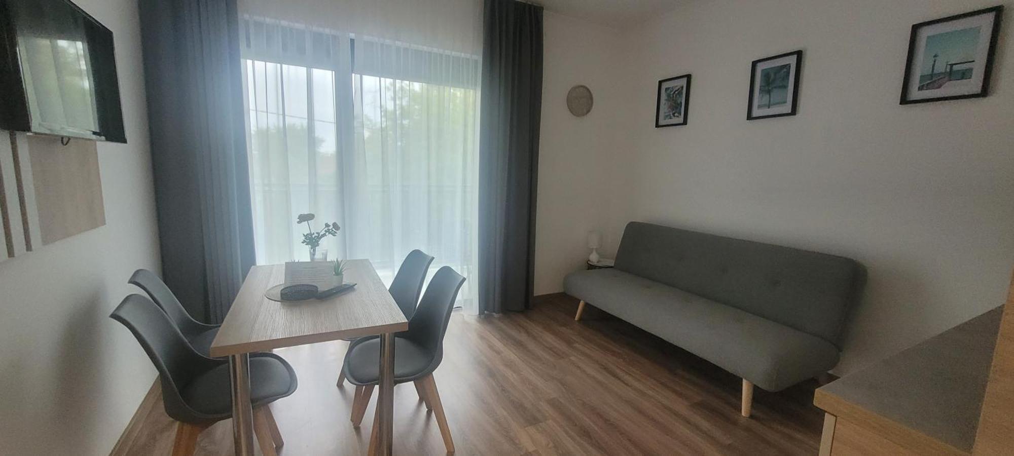 Csaladi Kikoeto Apartman Дьюла Экстерьер фото