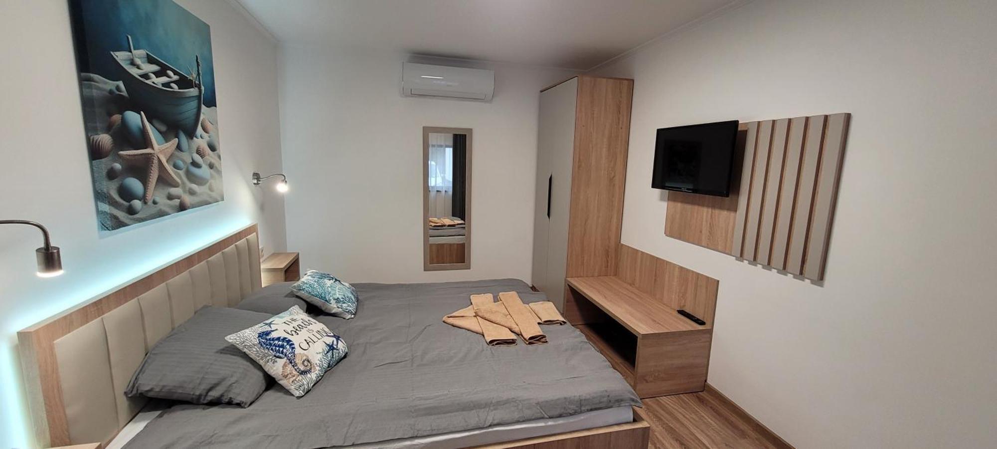 Csaladi Kikoeto Apartman Дьюла Экстерьер фото