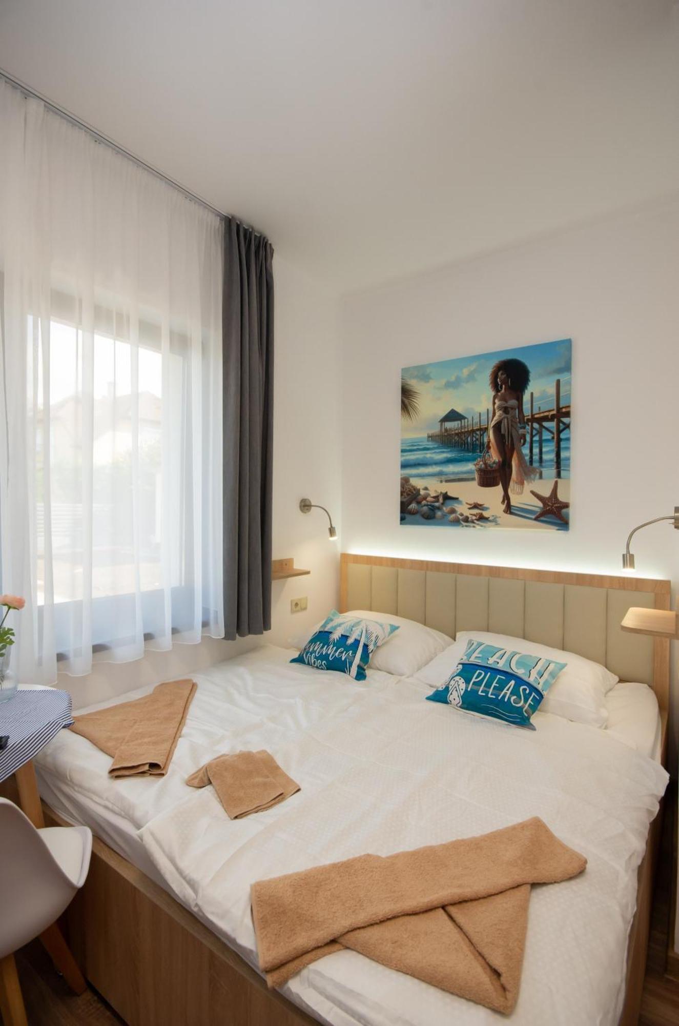 Csaladi Kikoeto Apartman Дьюла Экстерьер фото